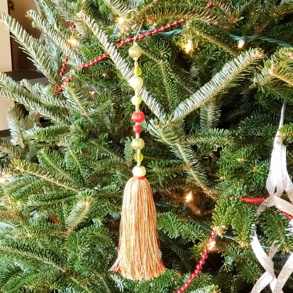 Vintage Holiday Vintage Christmas Tassel Ornament With Scroll